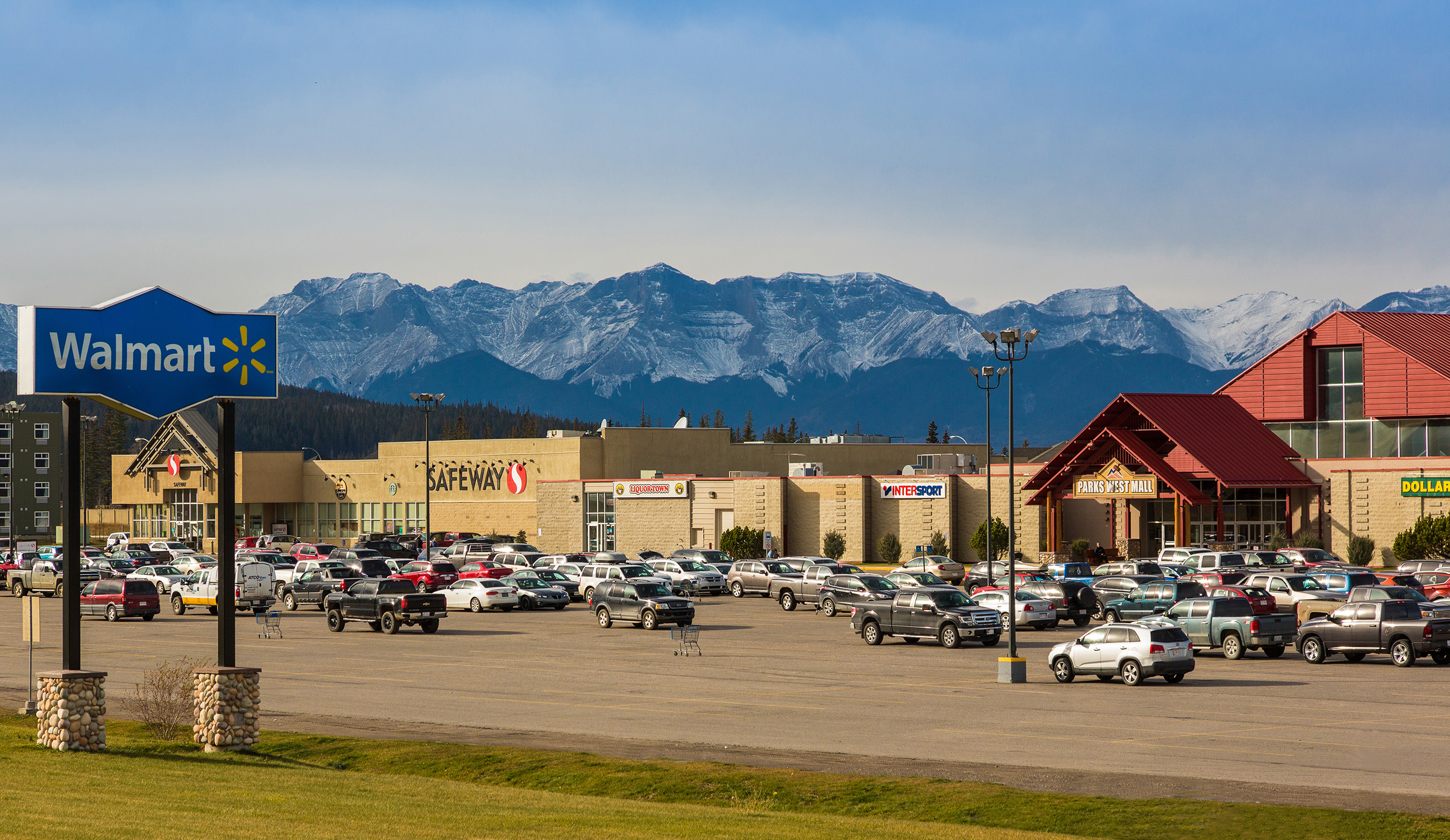 parks west mall exterior image